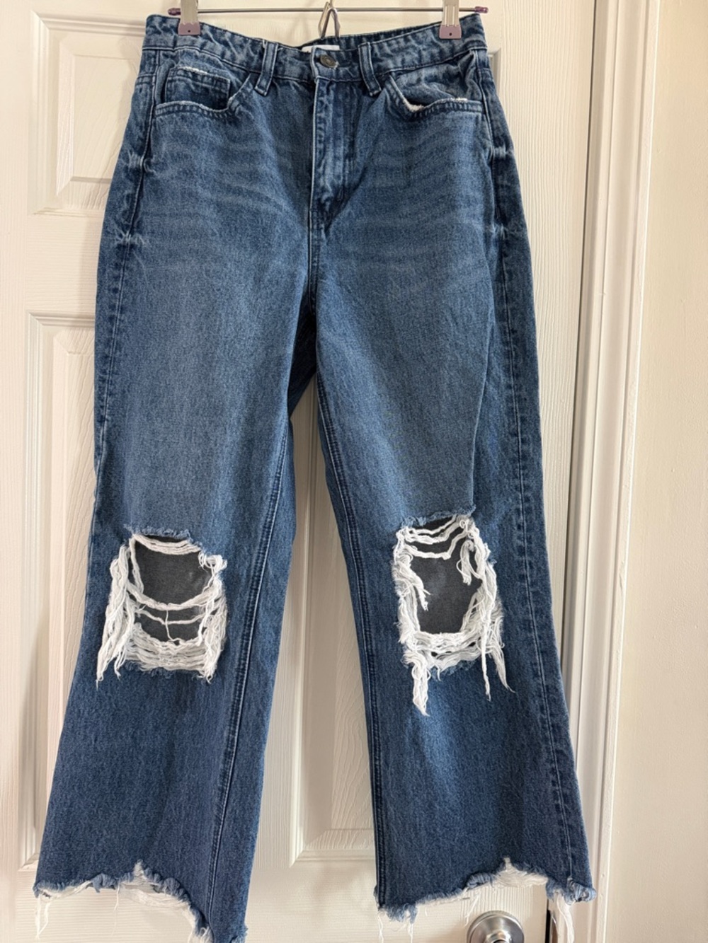 Distressed Wide-Leg Blue Jeans with Knee Rips